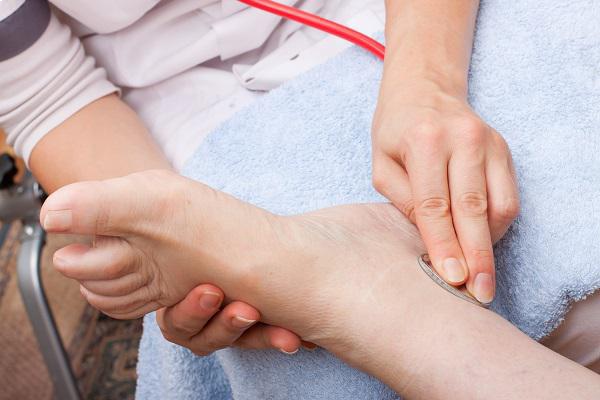 HEEL AND FOOT PAIN THERAPY