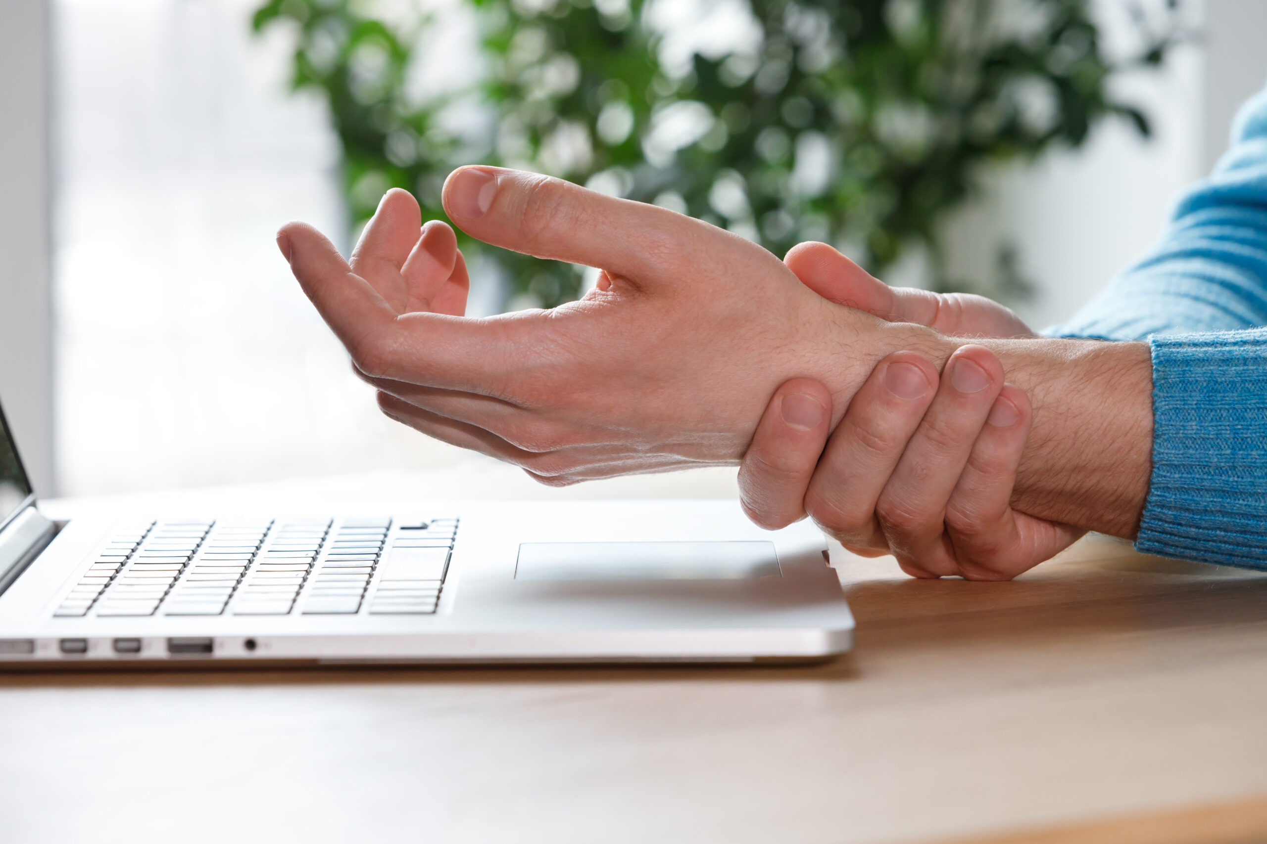 avoid carpal tunnel syndrome