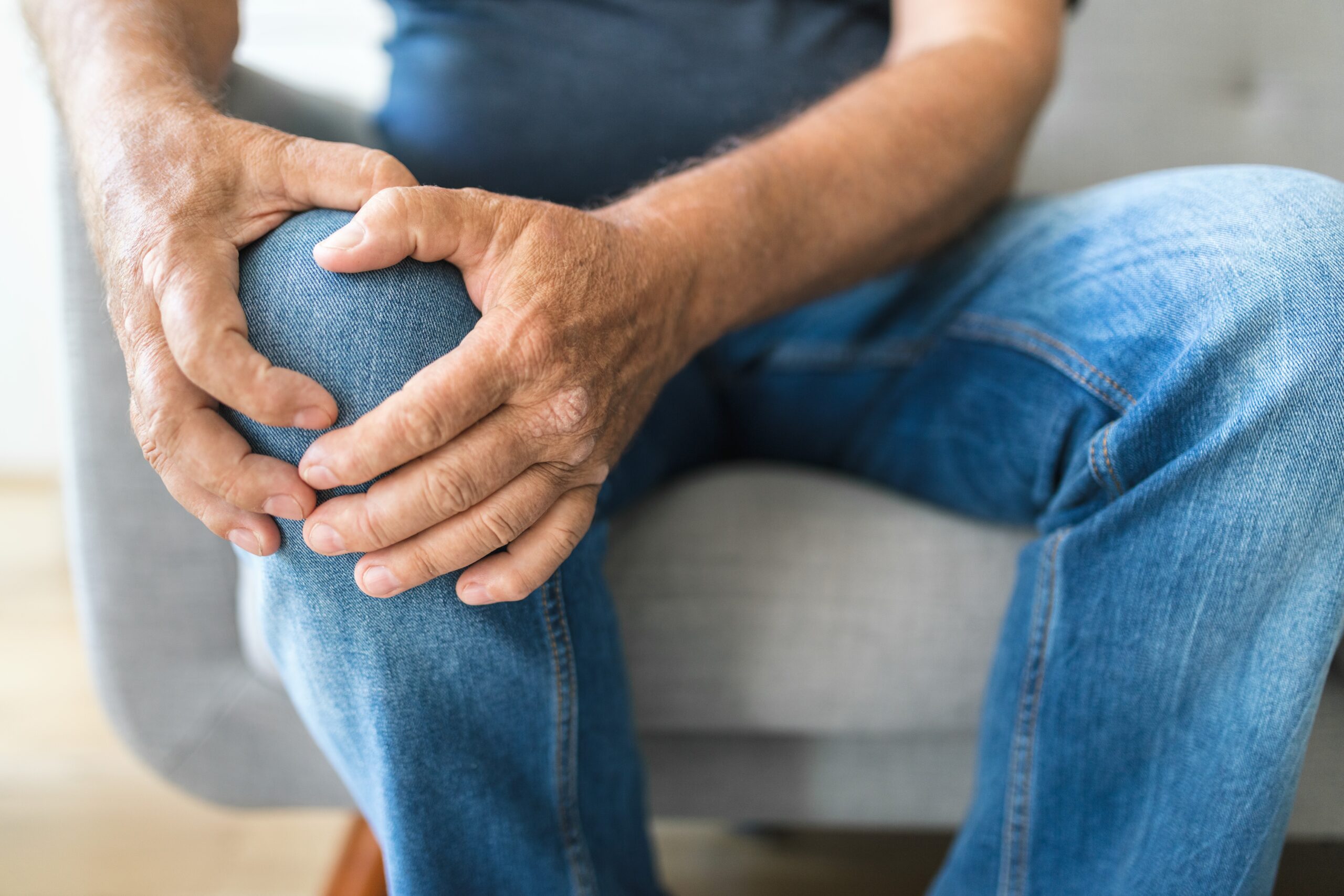 Managing Osteoarthritis: Can a Chiropractor Help with Joint Stiffness? 